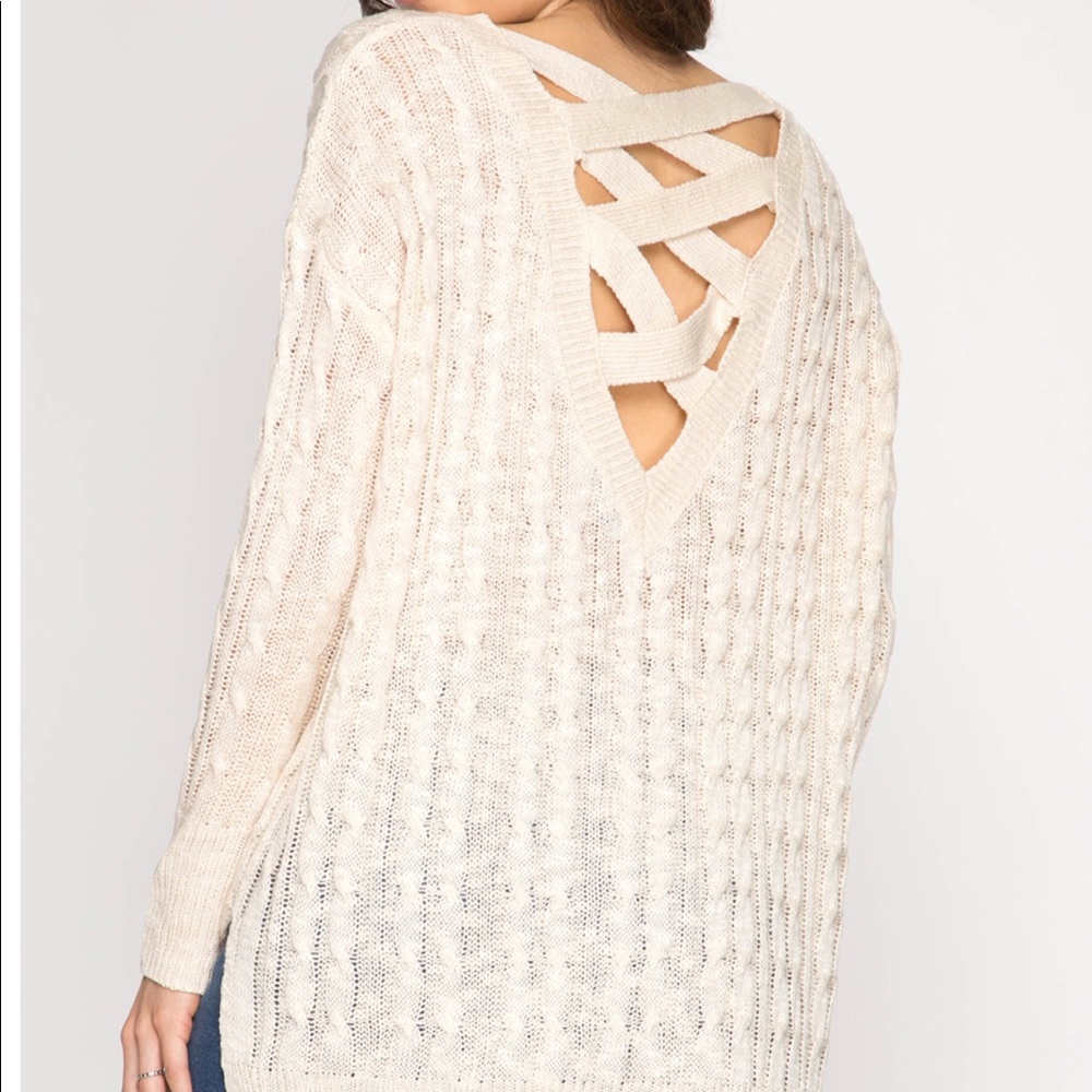 Lattice back cream cable knit sweater - Picture 2 of 7